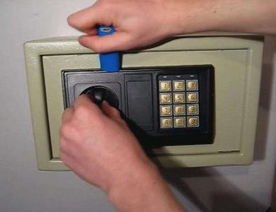 竞秀24小时上门开锁公司