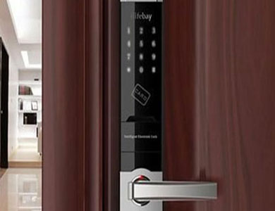 竞秀24小时上门开锁公司