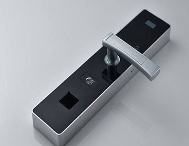 竞秀24小时上门开锁公司